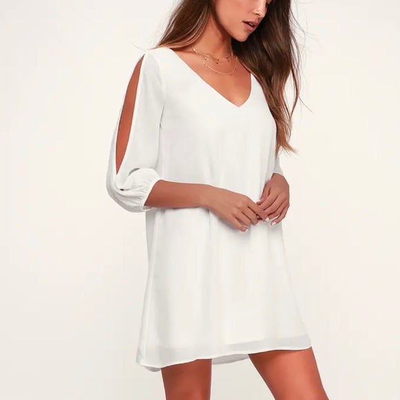 Lulus Dresses & Skirts - Lulus white rayon open lg sleeve short lined dress